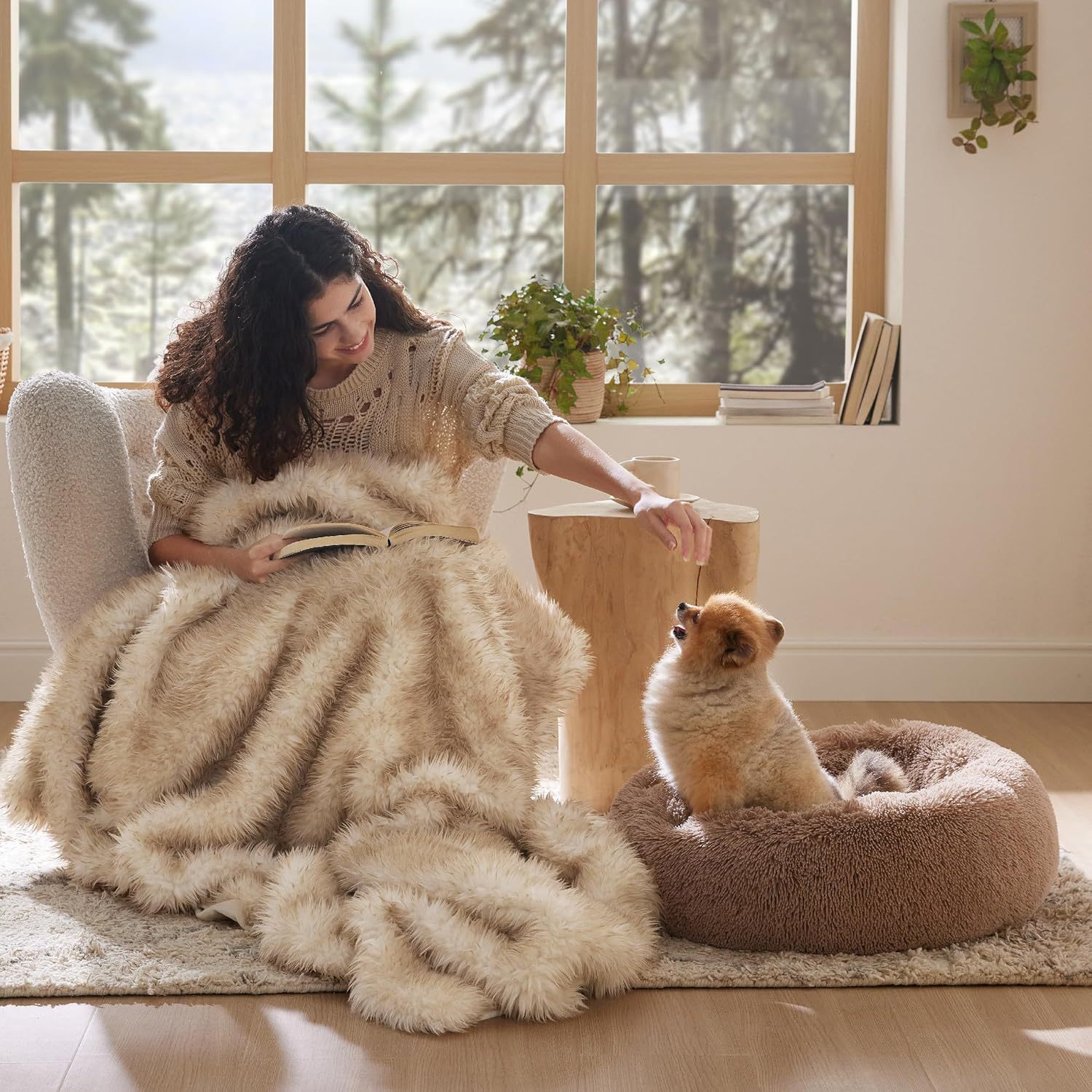 Pet Bed Round Fluffy Plush Non-Slip Indoor Sleeping Mat