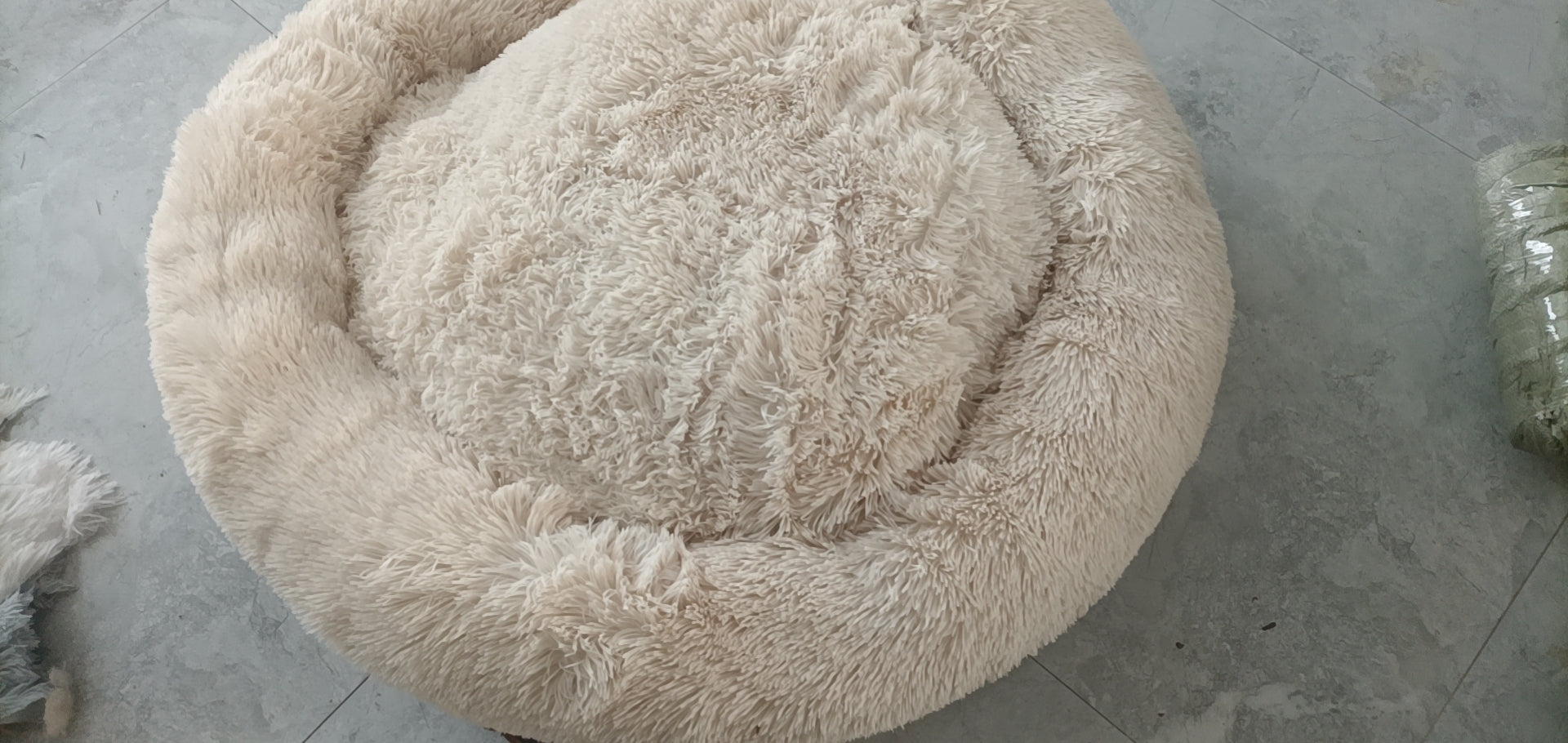 Plush Round Warm Winter Pet Sleeping Bed